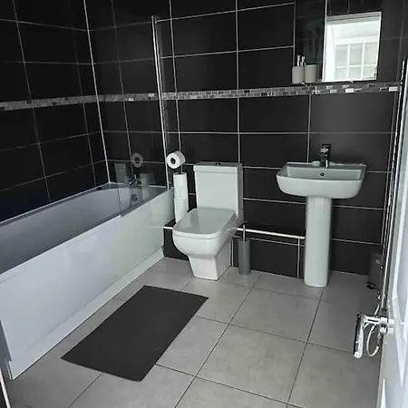 Modern Apartment, 1Km From City! Newcastle upon Tyne Exterior photo