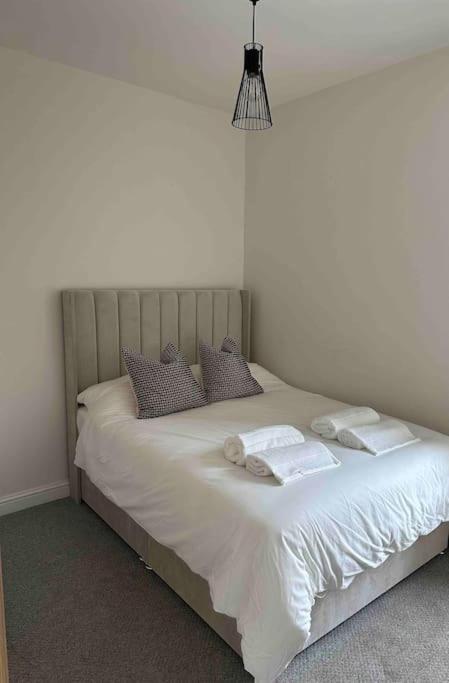Apartment Modern Apartment, 1km From City! *